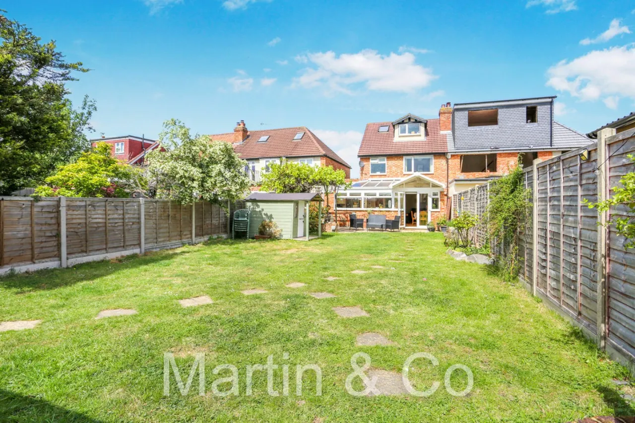Ash Road, Sutton, Cheam, SM3, photo 6