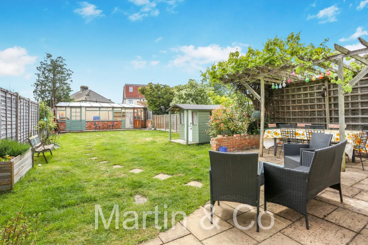 Ash Road, Sutton, Cheam, SM3, photo 3