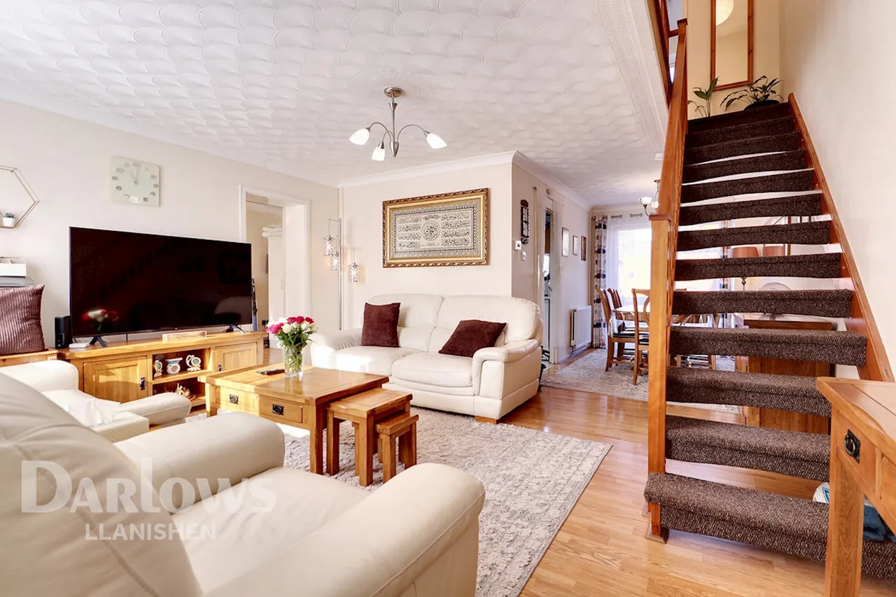 Astoria Close, Cardiff, photo 3