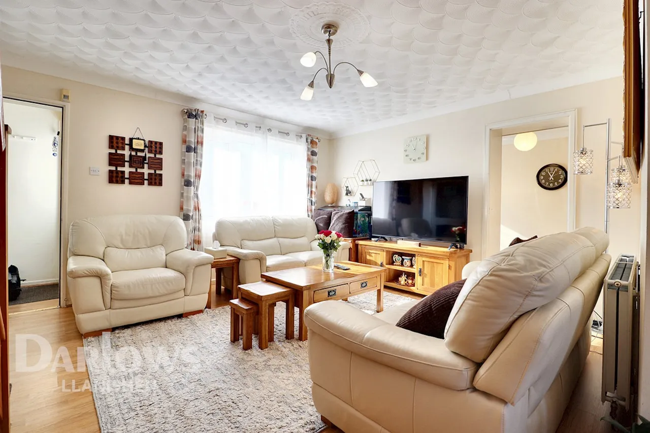 Astoria Close, Cardiff, photo 5