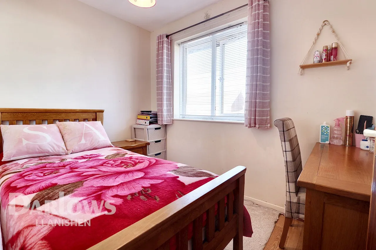 Astoria Close, Cardiff, photo 17