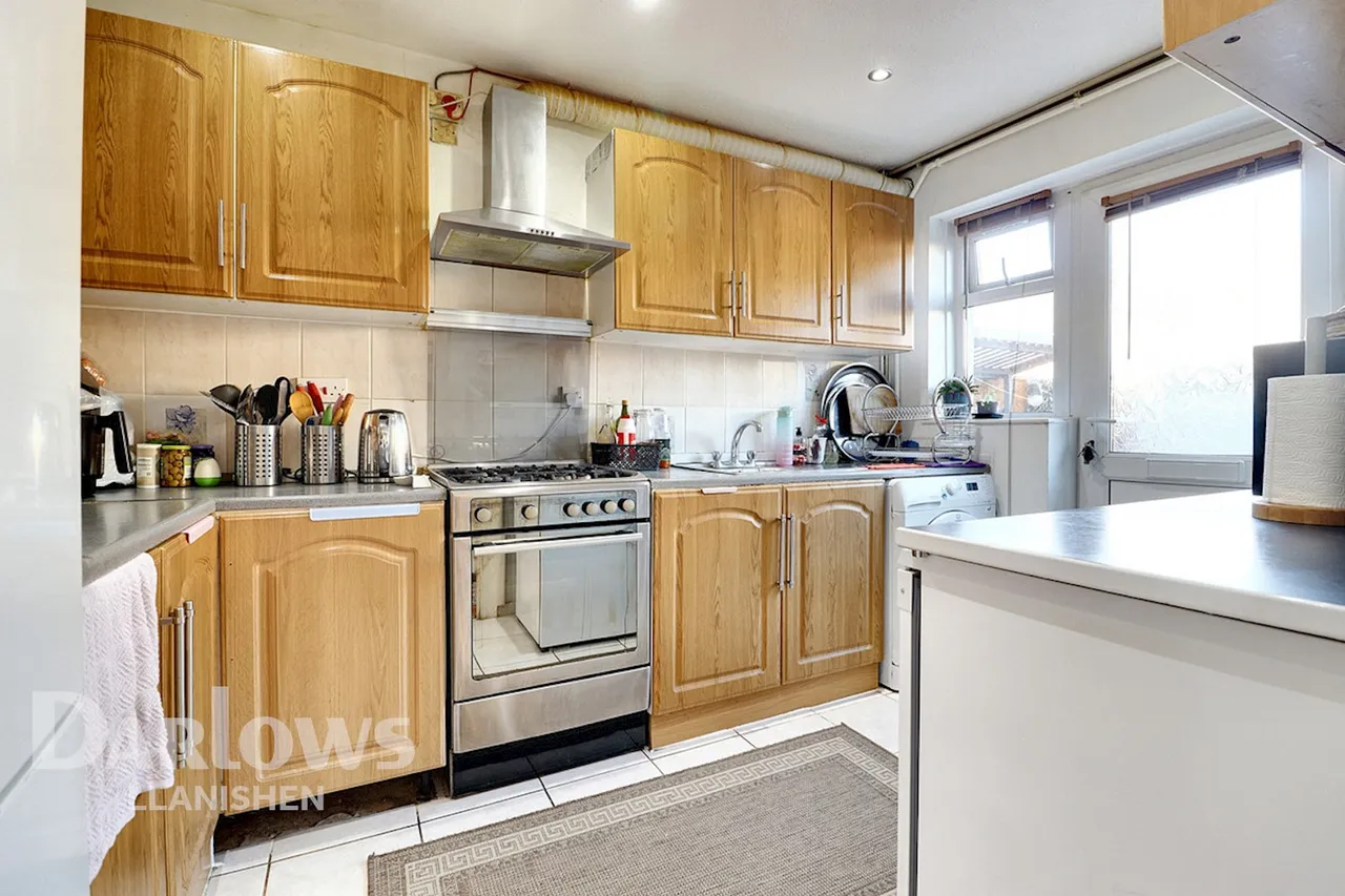Astoria Close, Cardiff, photo 8