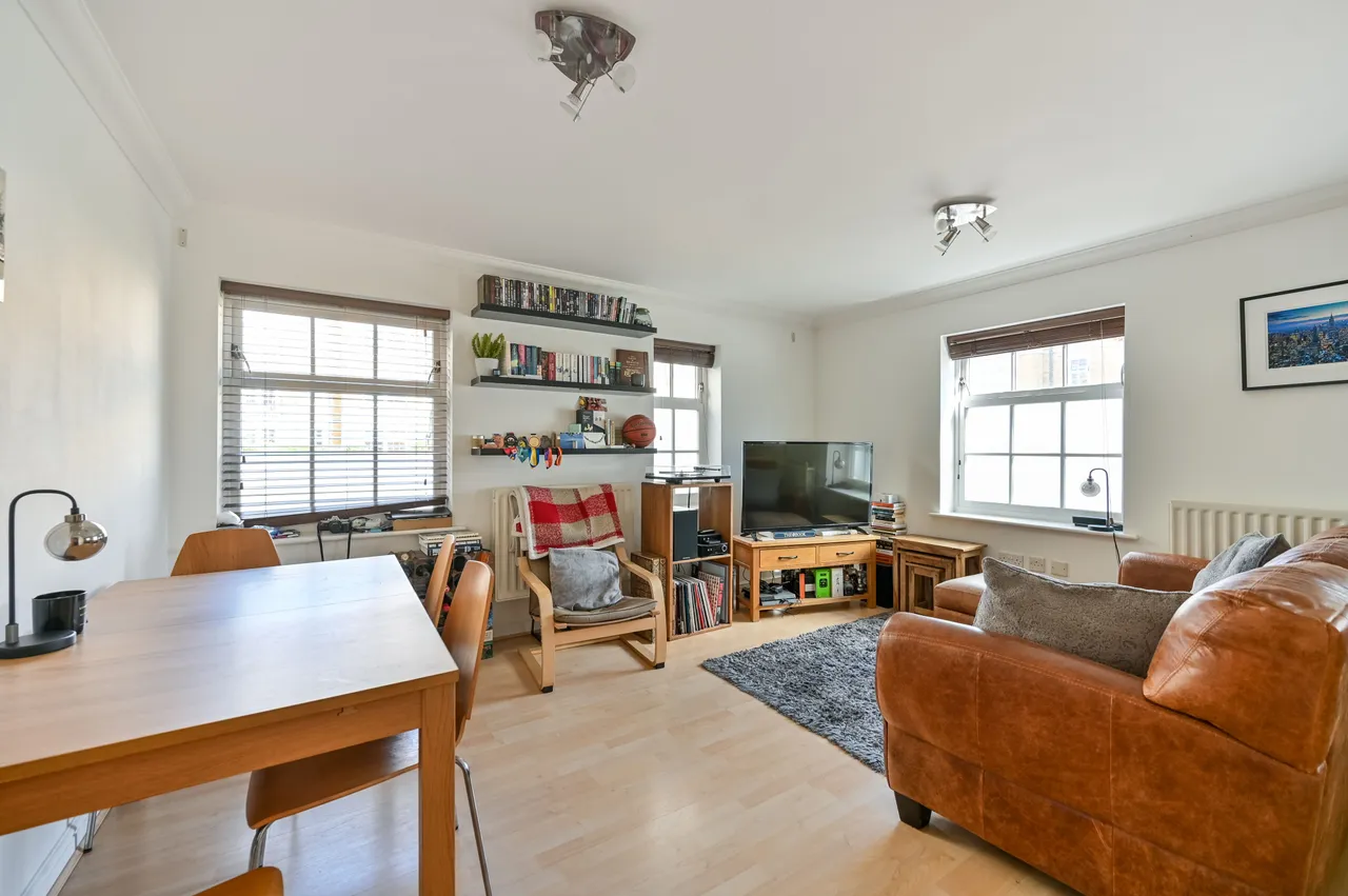 3 Wheatfield House, Holme Court, 158 Twickenham Road, Isleworth, photo 4