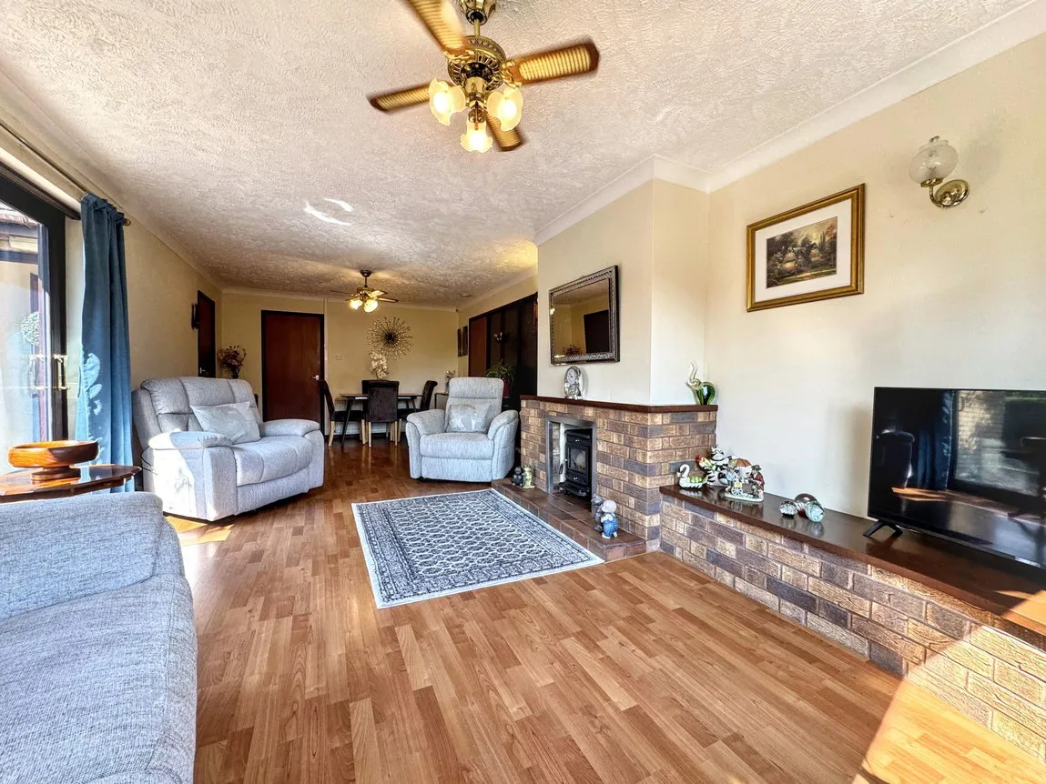 Denbigh Circle, Kinmel Bay, Conwy, LL18 5HW, photo 9