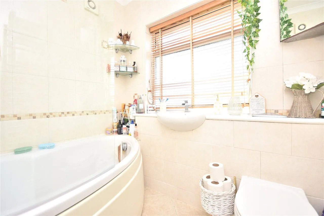 Templenewsam Road, Leeds, LS15, photo 9