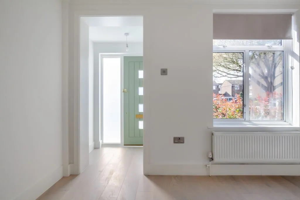 Olveston Walk, Carshalton, SM5, photo 3