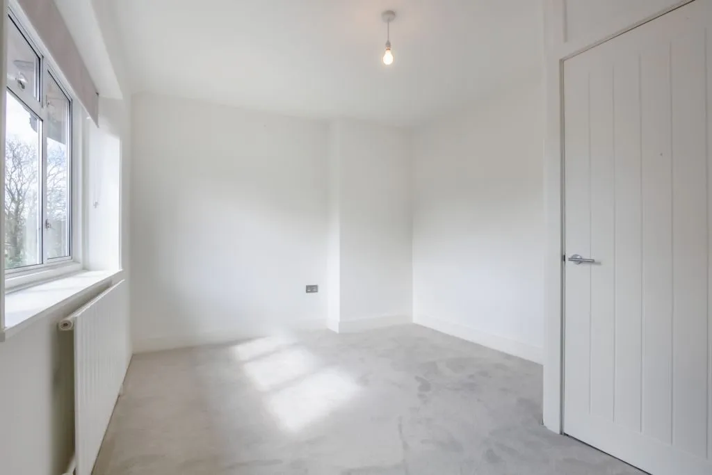 Olveston Walk, Carshalton, SM5, photo 14