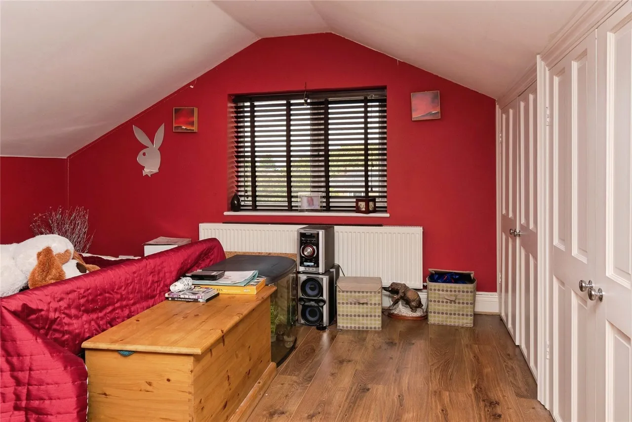 Caernarvon Walk, Swindon, Wiltshire, SN3, photo 19