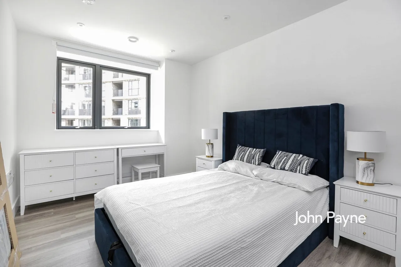 Juniper Crescent, London, SE10, photo 4