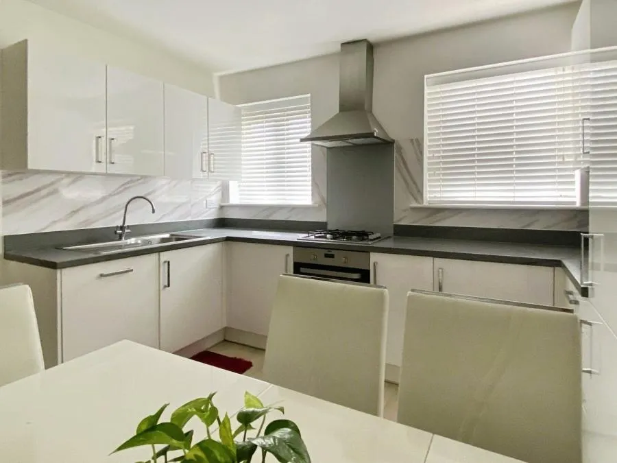 Ifould Crescent, Wokingham, RG40, photo 6
