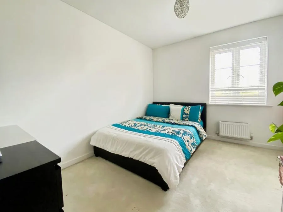 Ifould Crescent, Wokingham, RG40, photo 7