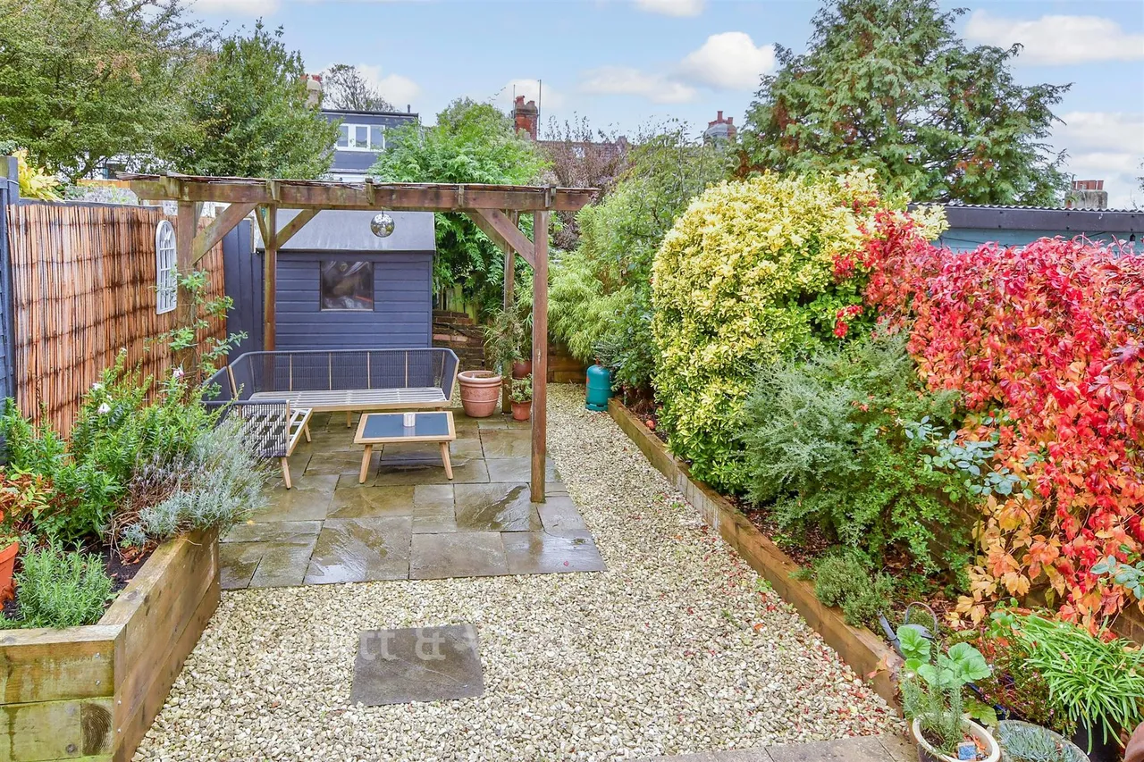 Ladysmith Road, Brighton, BN2, photo 2