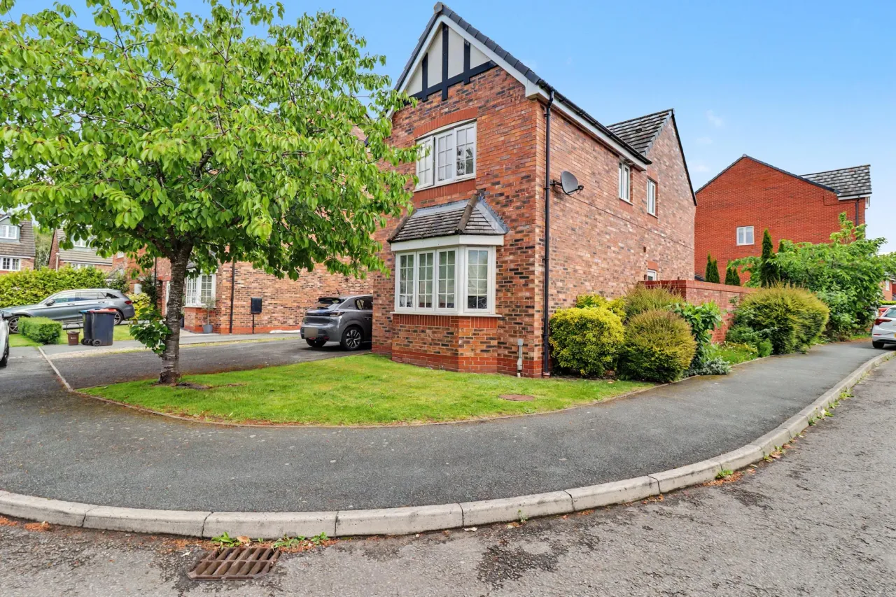 Radcliffe Road, Winsford, photo 3
