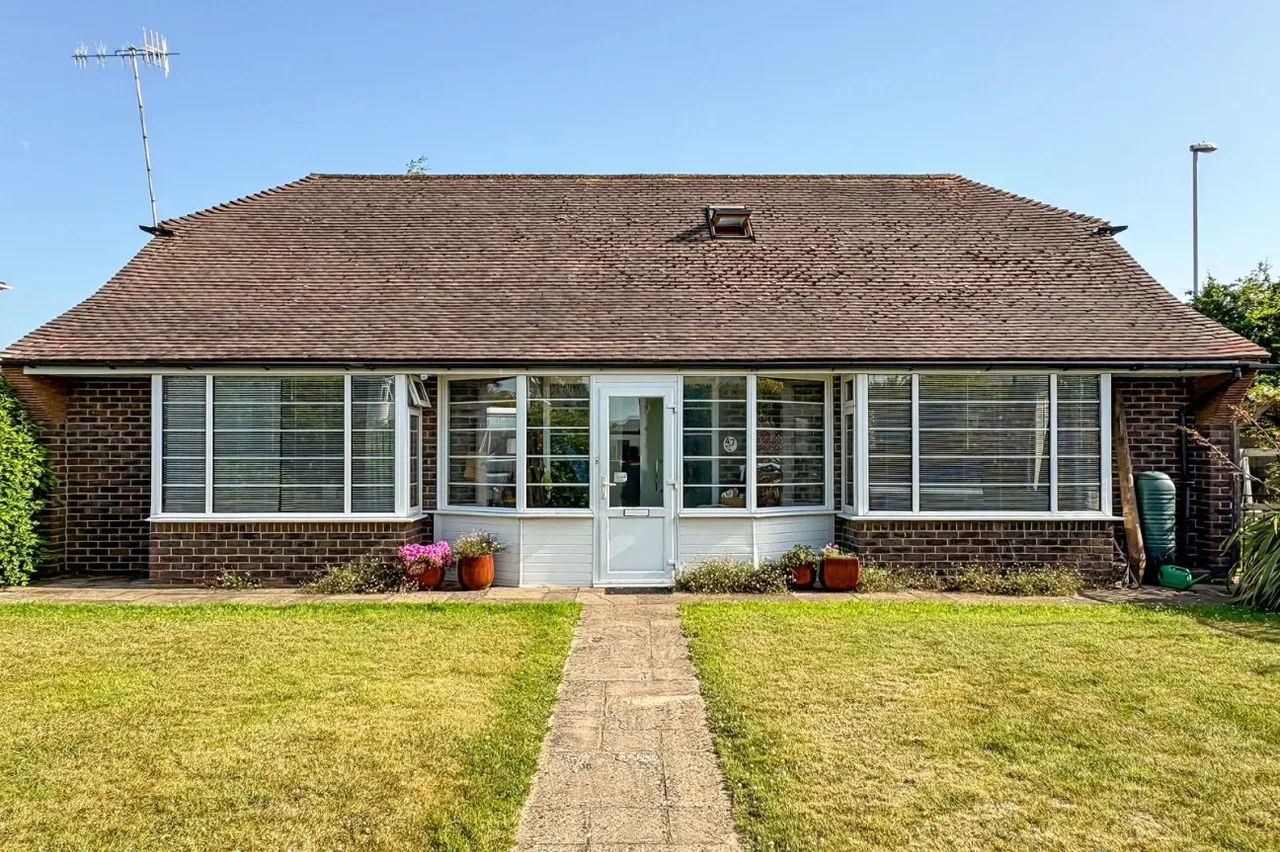 Goring-by-Sea, Worthing, BN12, photo 2