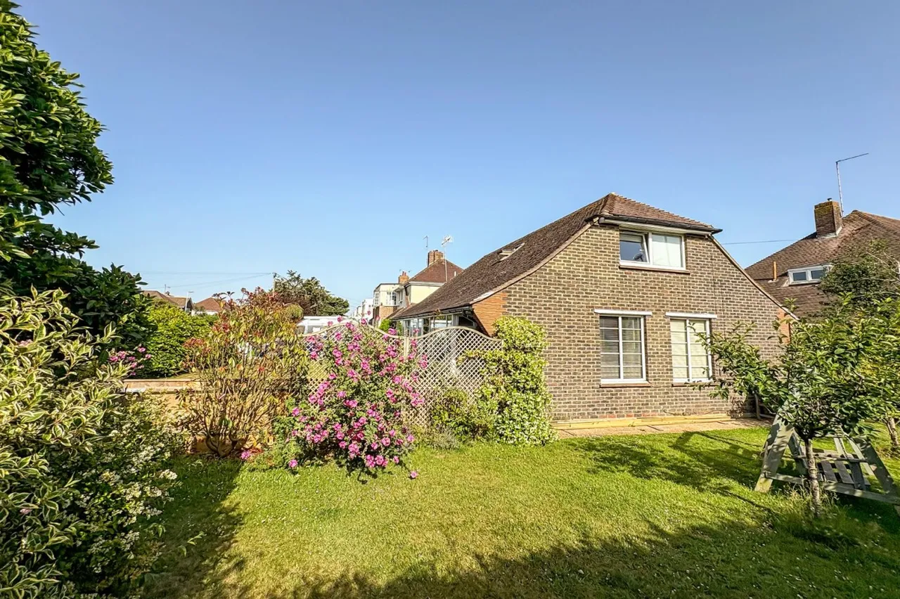 Goring-by-Sea, Worthing, BN12, photo 14