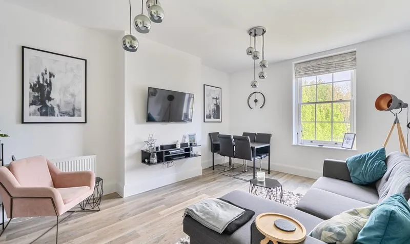 Sherwood Way, Epsom, KT19, photo 3