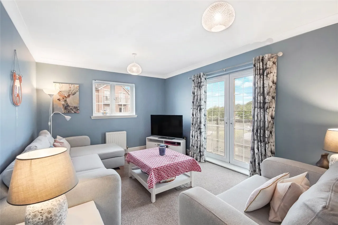 Stewartfield Gardens, Stewartfield, East Kilbride, South Lanarkshire, G74, photo 2