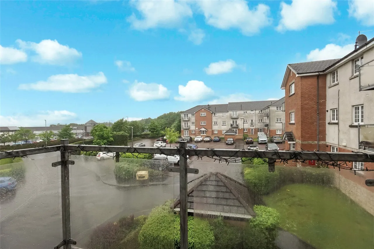 Stewartfield Gardens, Stewartfield, East Kilbride, South Lanarkshire, G74, photo 12