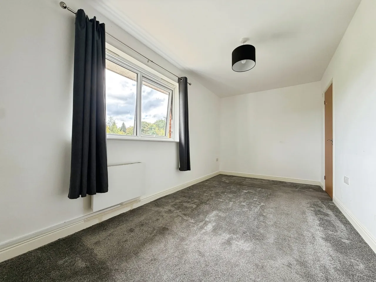 Parsons Close, Aldershot, Hampshire, GU11 2EU, photo 5