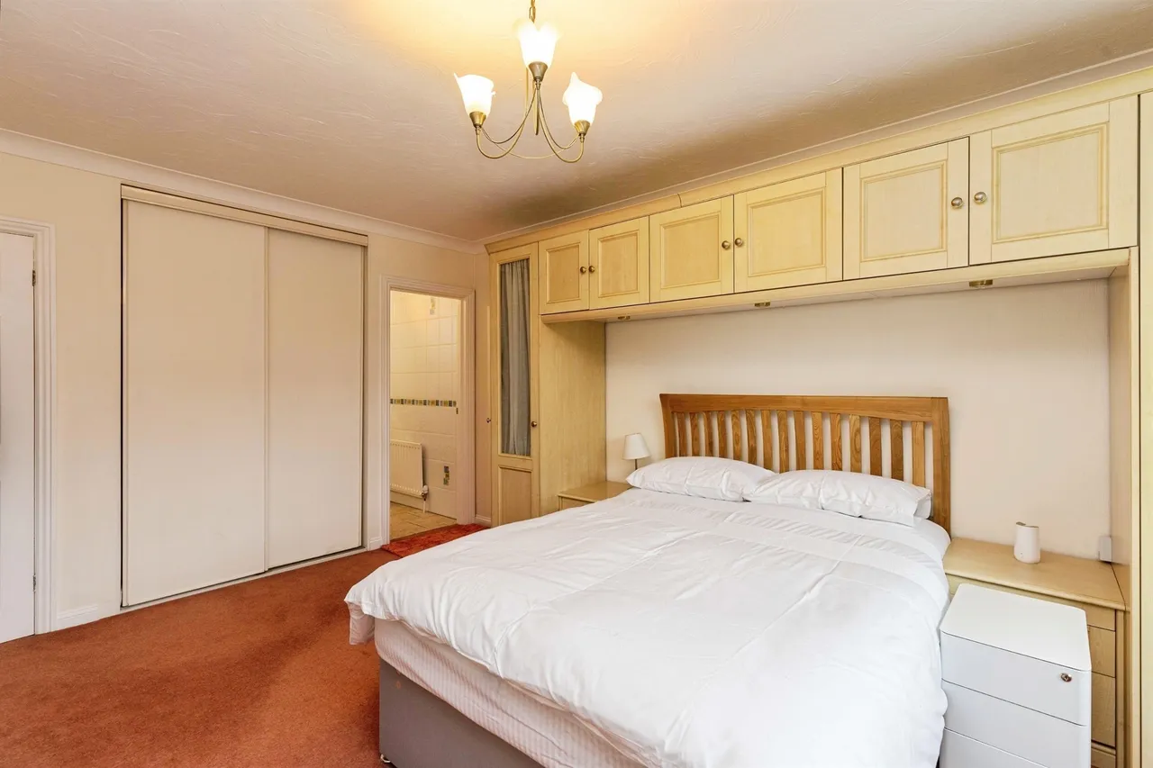 Wimborne Road, BOURNEMOUTH, photo 5