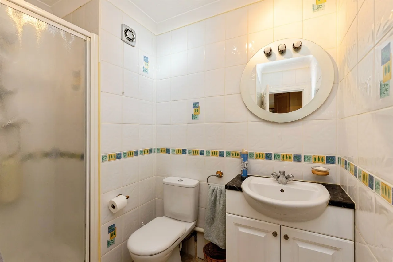 Wimborne Road, BOURNEMOUTH, photo 8