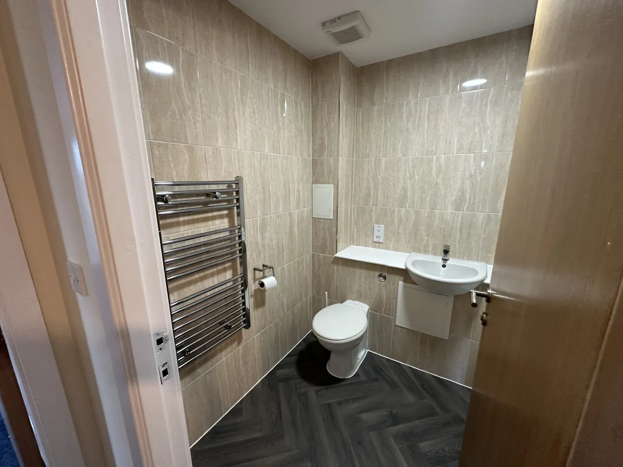 Stewartby Avenue, PE7, photo 12