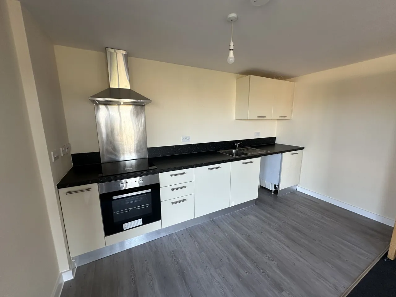 Stewartby Avenue, PE7, photo 4