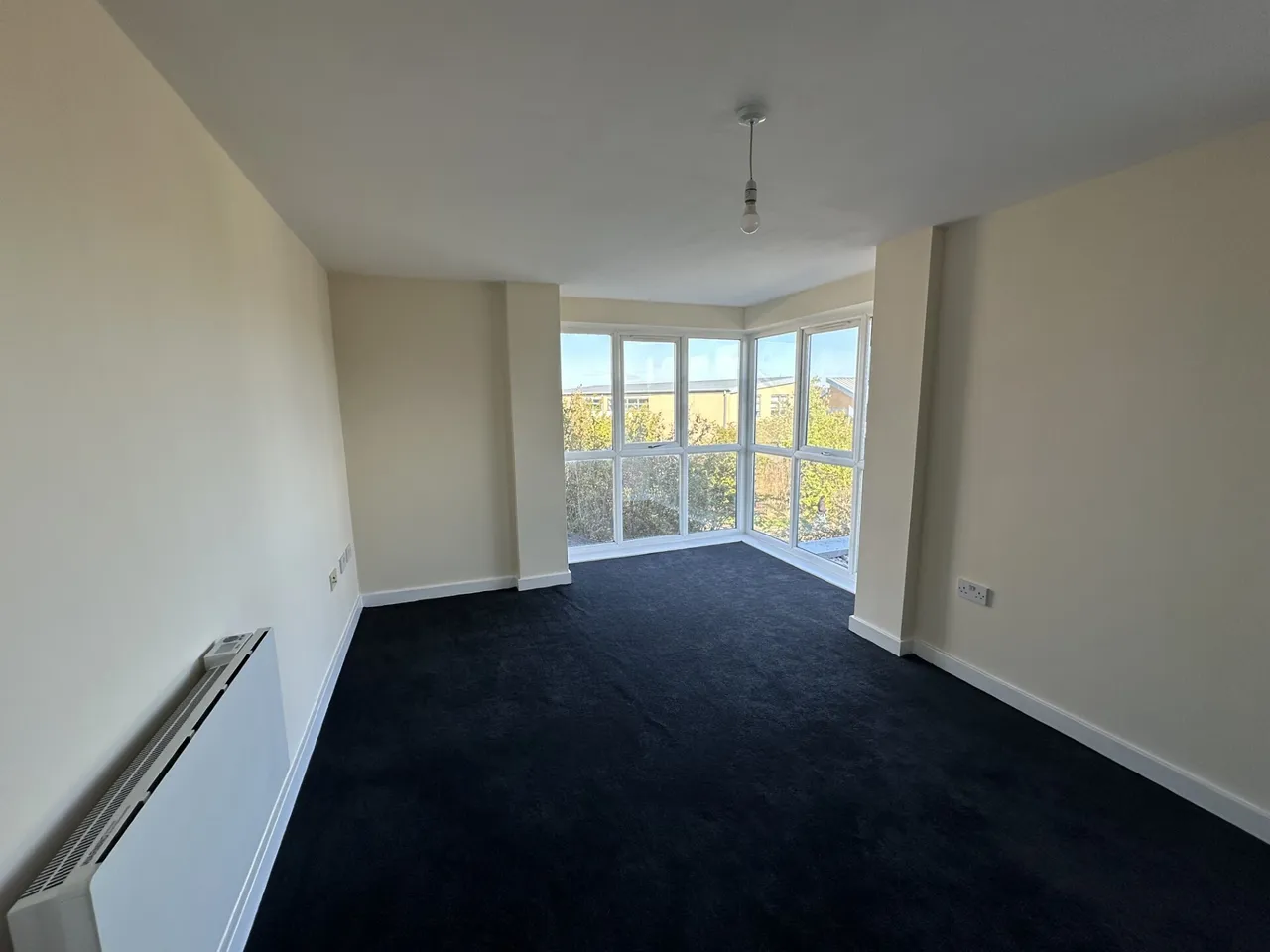 2 bed flat to rent, Stewartby Avenue, PE7
