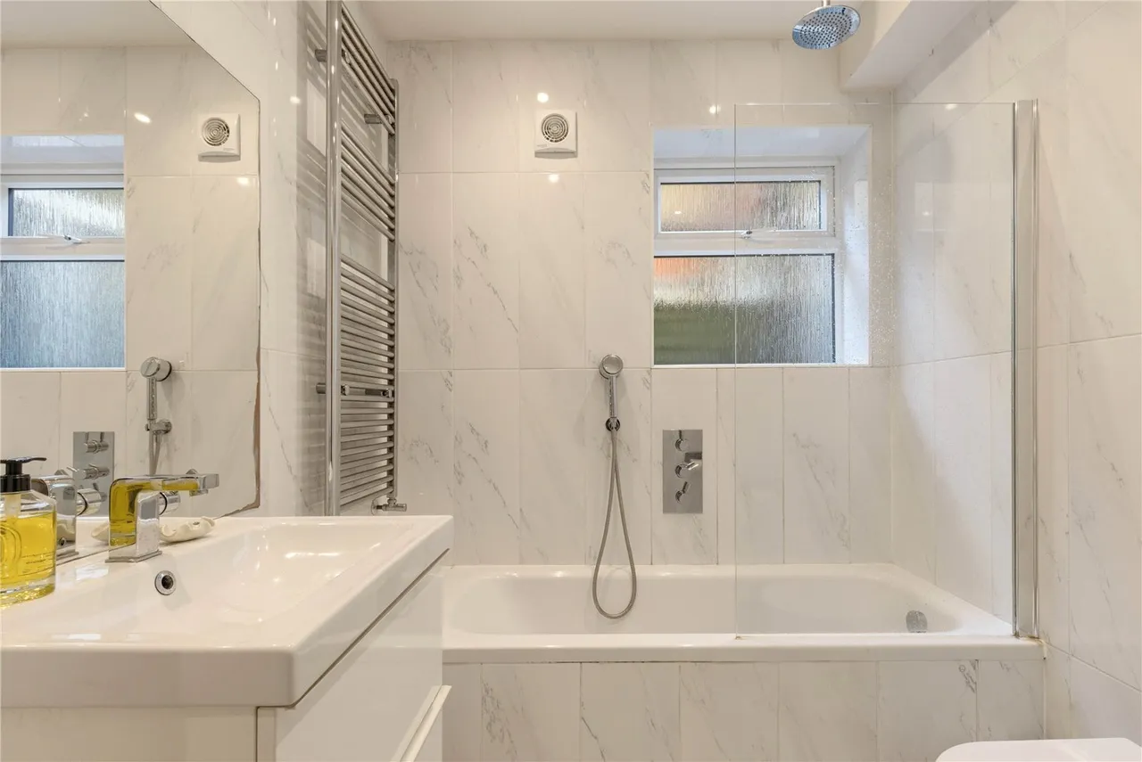 Stormont Road, London, SW11, photo 9