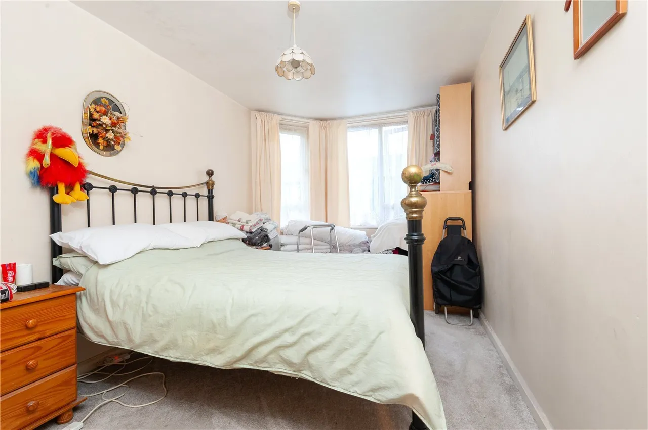 St. Stephens Road, Hounslow, TW3, photo 8