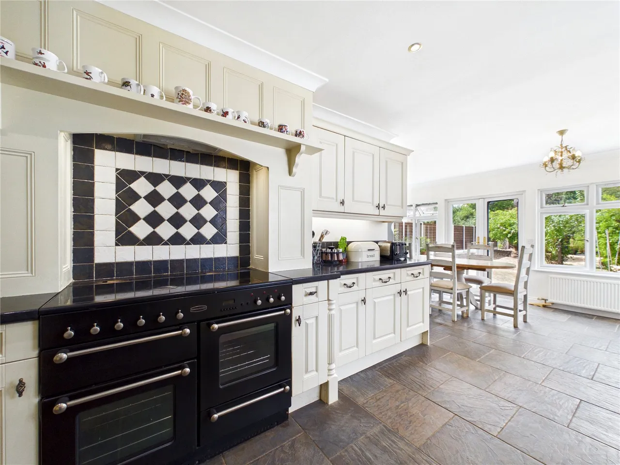 Park Lane, Bulmer, CO10, photo 3