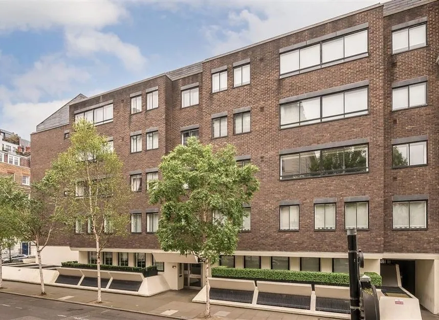 3 bed flat for sale — Queen Anne Street, Marylebone, W1G
