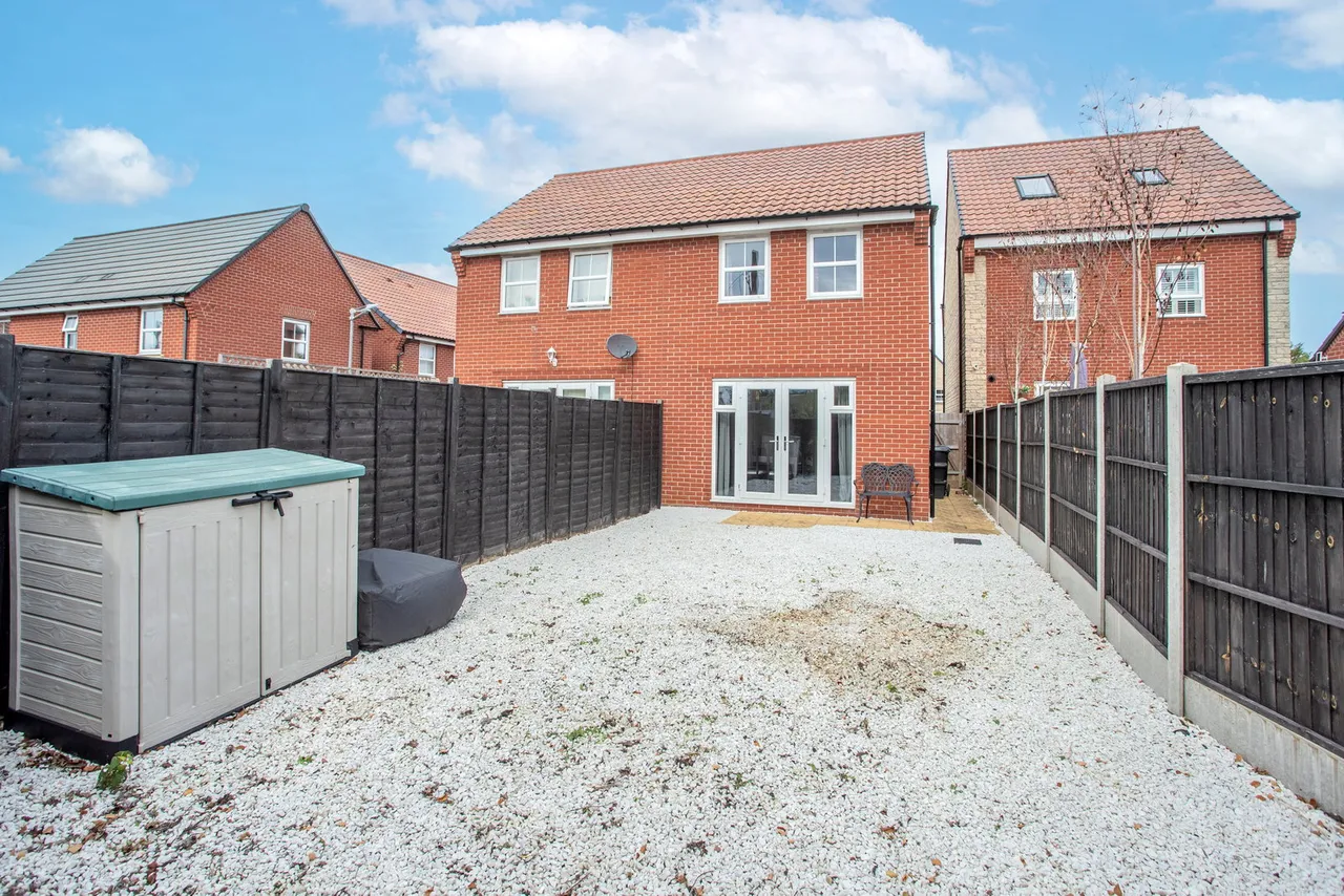 Dew Way, Calne, photo 2