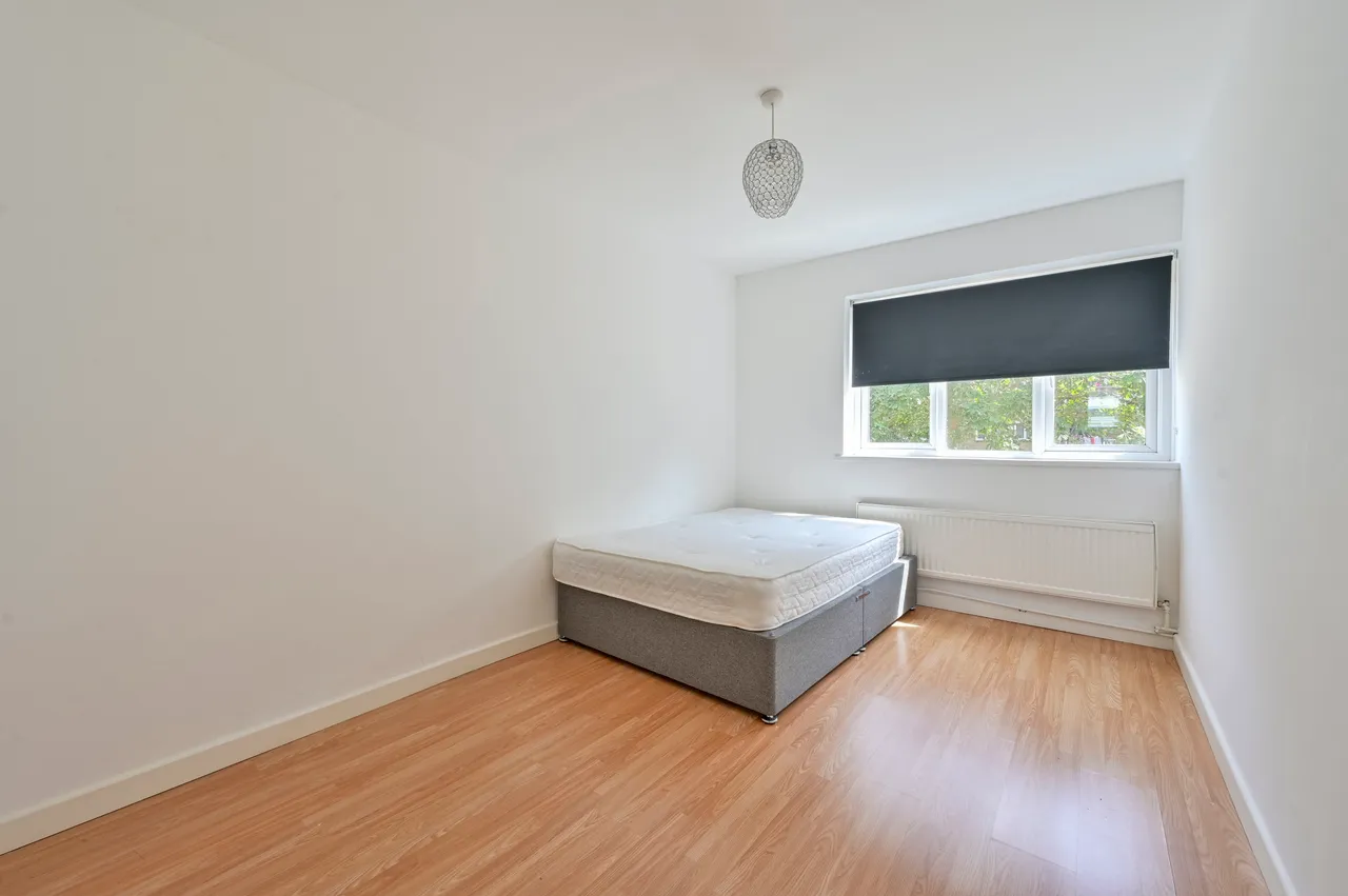 162 Cortis Road, London, photo 4