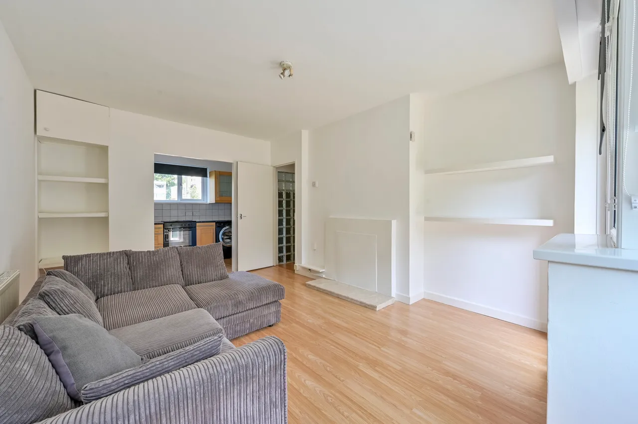 162 Cortis Road, London, photo 9