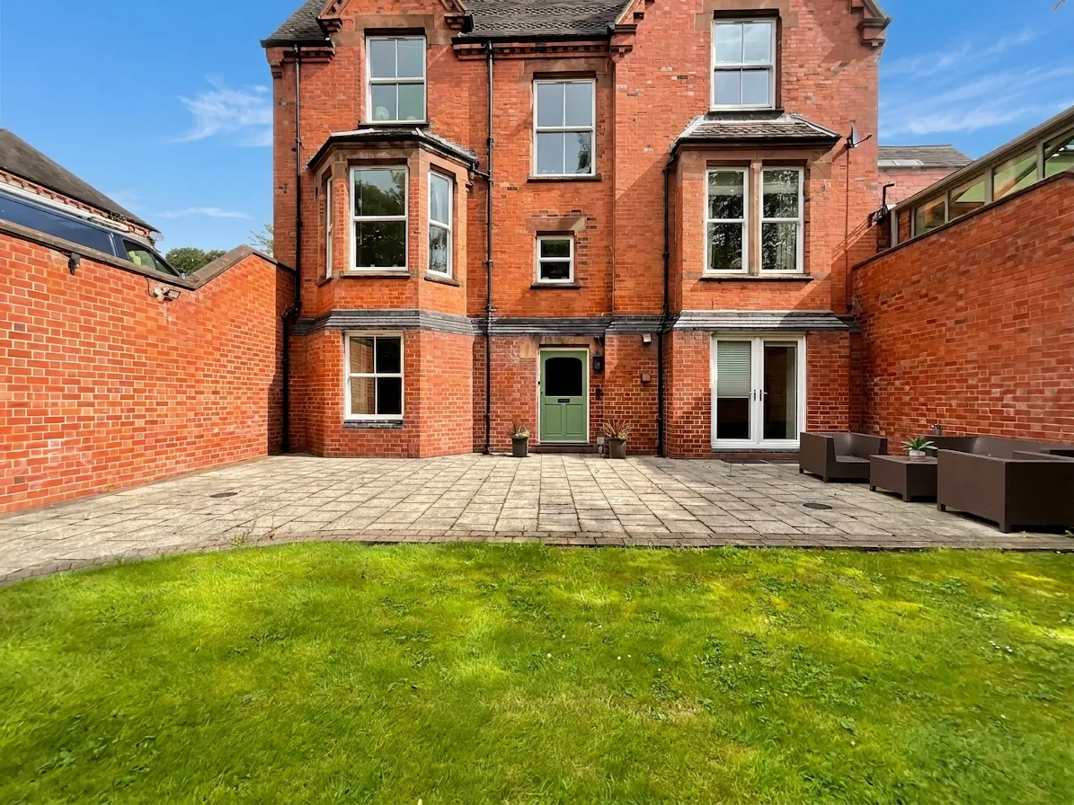 Sidmouth Avenue, Newcastle, ST5, photo 26