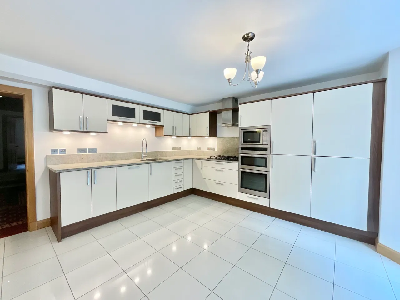 Sidmouth Avenue, Newcastle, ST5, photo 22