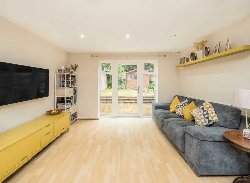 Rickard Close, Hendon, NW4, photo 5