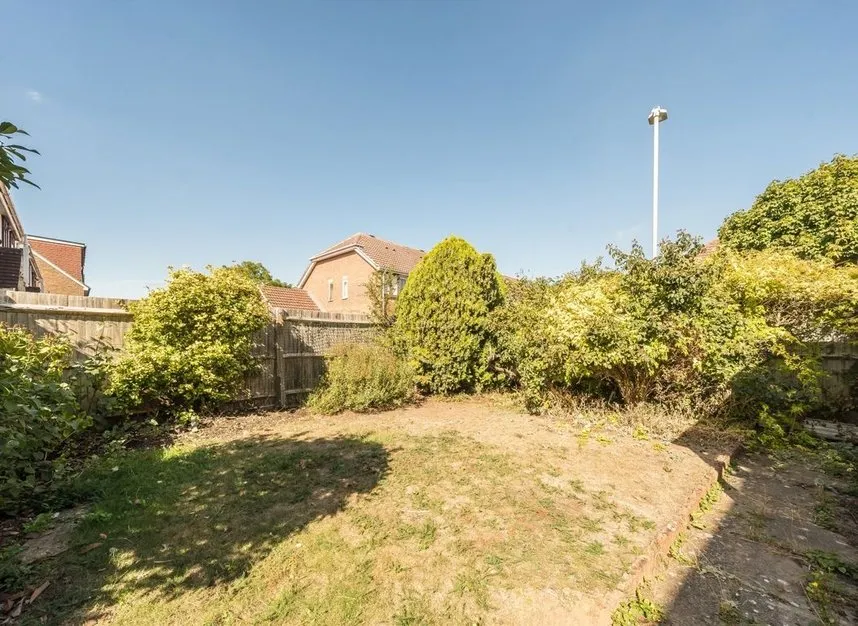 Tangmere Grove, Kingston Upon Thames, KT2, photo 7