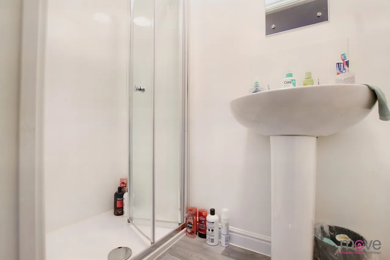 Room 5, 50, Salisbury Road, Gloucester, GL1 4JQ, photo 2