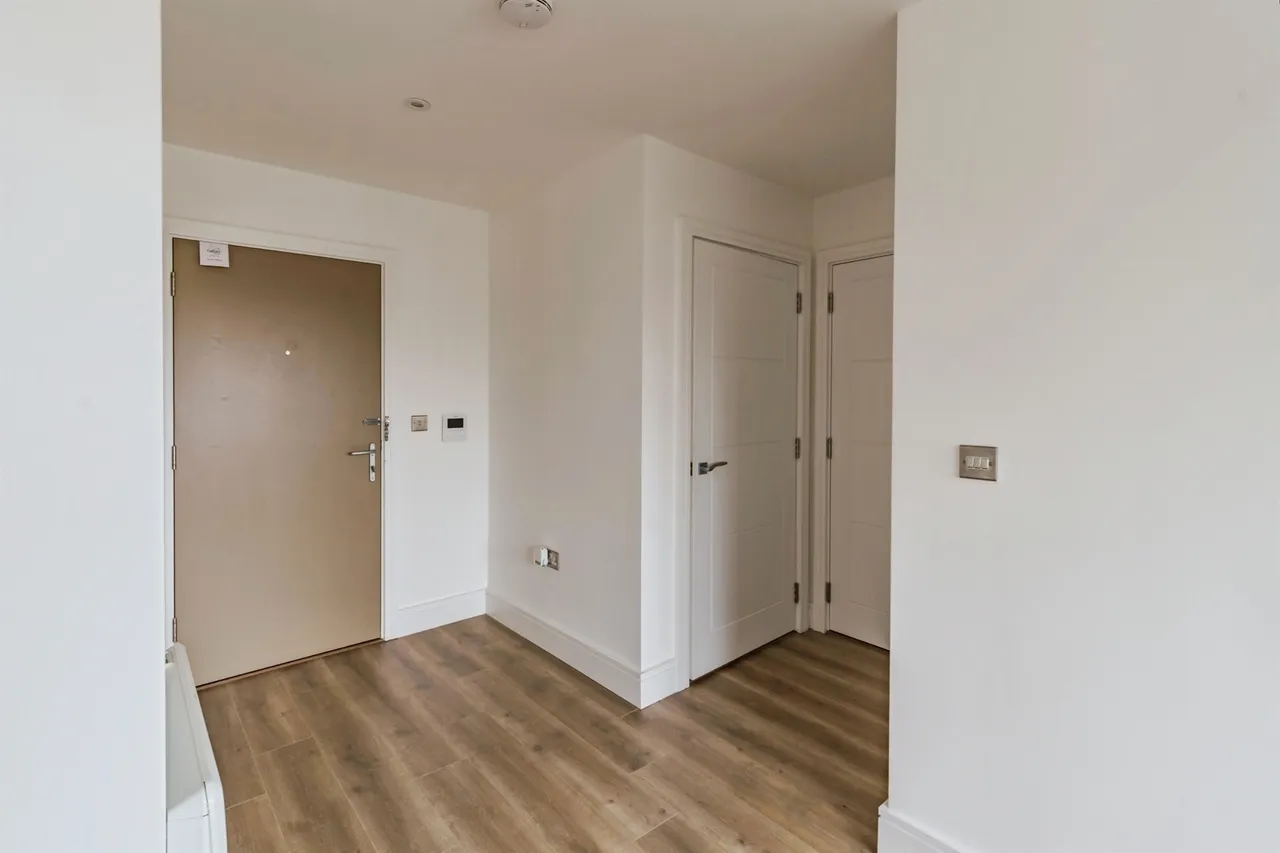 Wood Street, East Grinstead, RH19, photo 7
