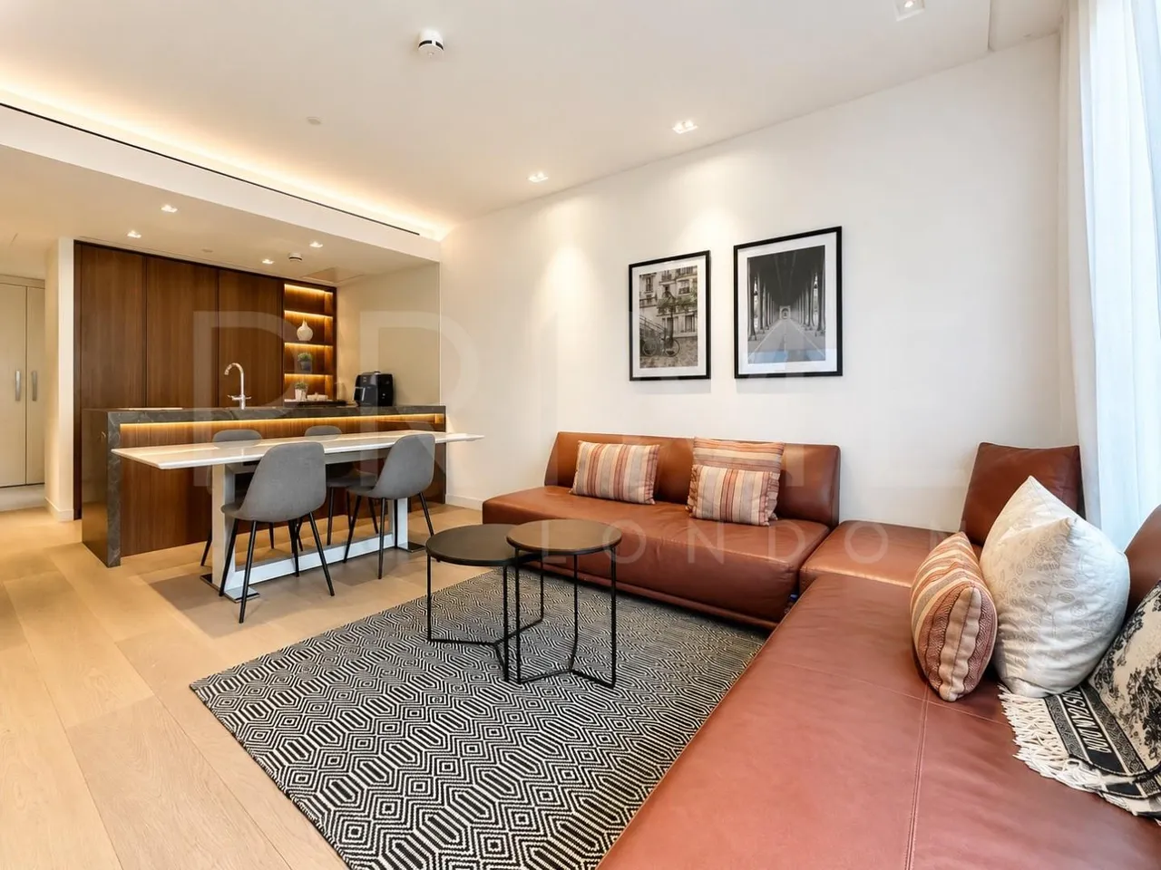 2 bed flat for sale, Portugal Street, Holborn, WC2A