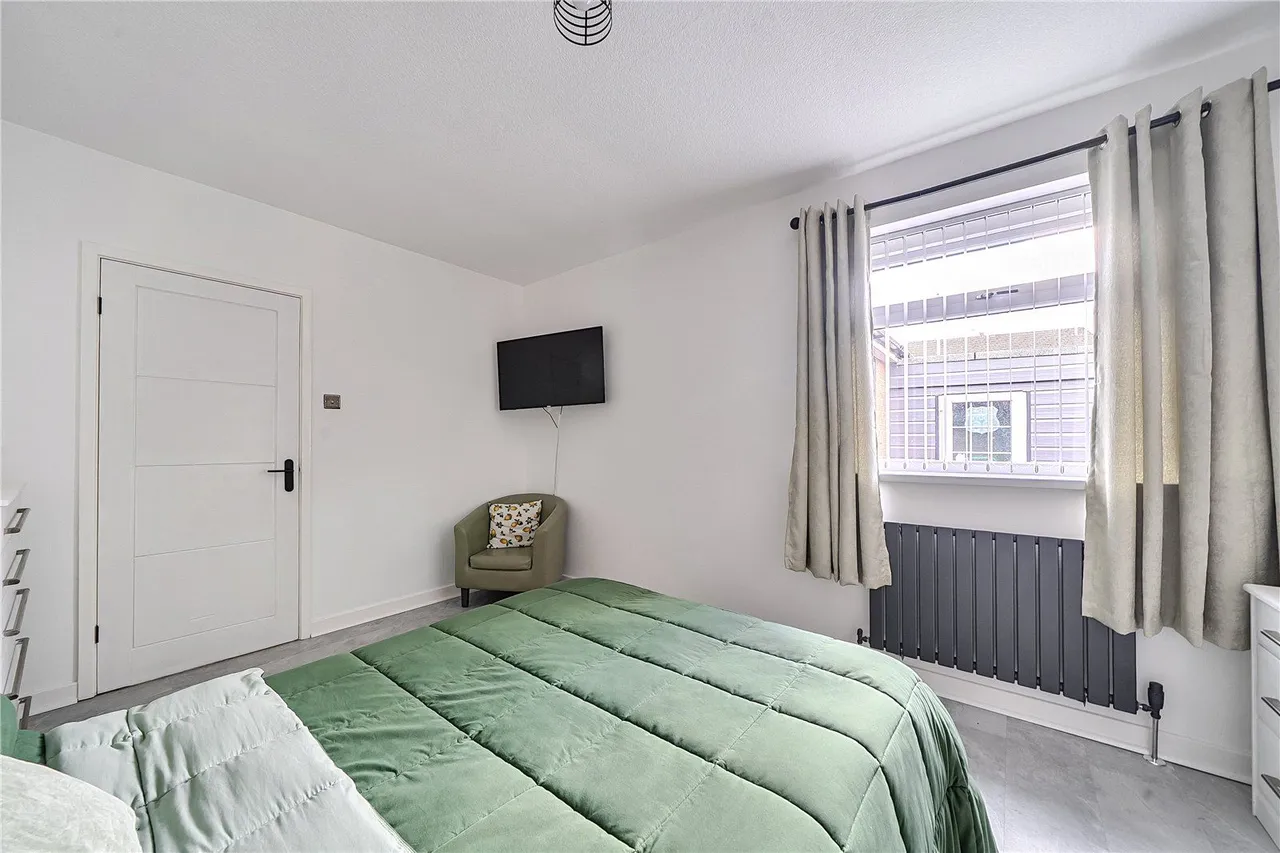 Stamford Drive, Woodhouses, M35, photo 10