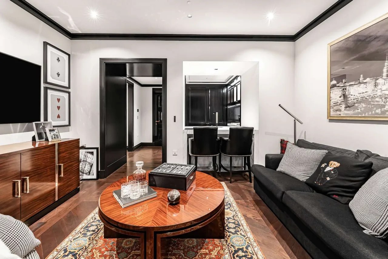 Curzon Street, London, W1J, photo 11