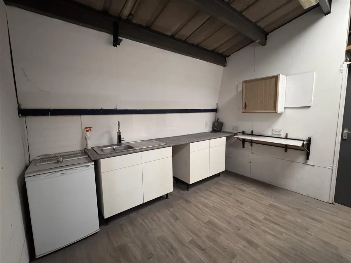 Anglia Way, Industrial Estate, NG18, photo 5