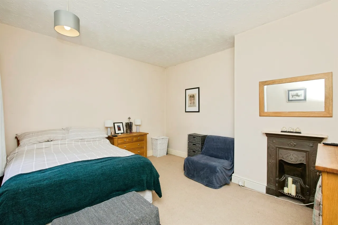 Gordon Street, Burton-On-Trent, DE14, photo 13