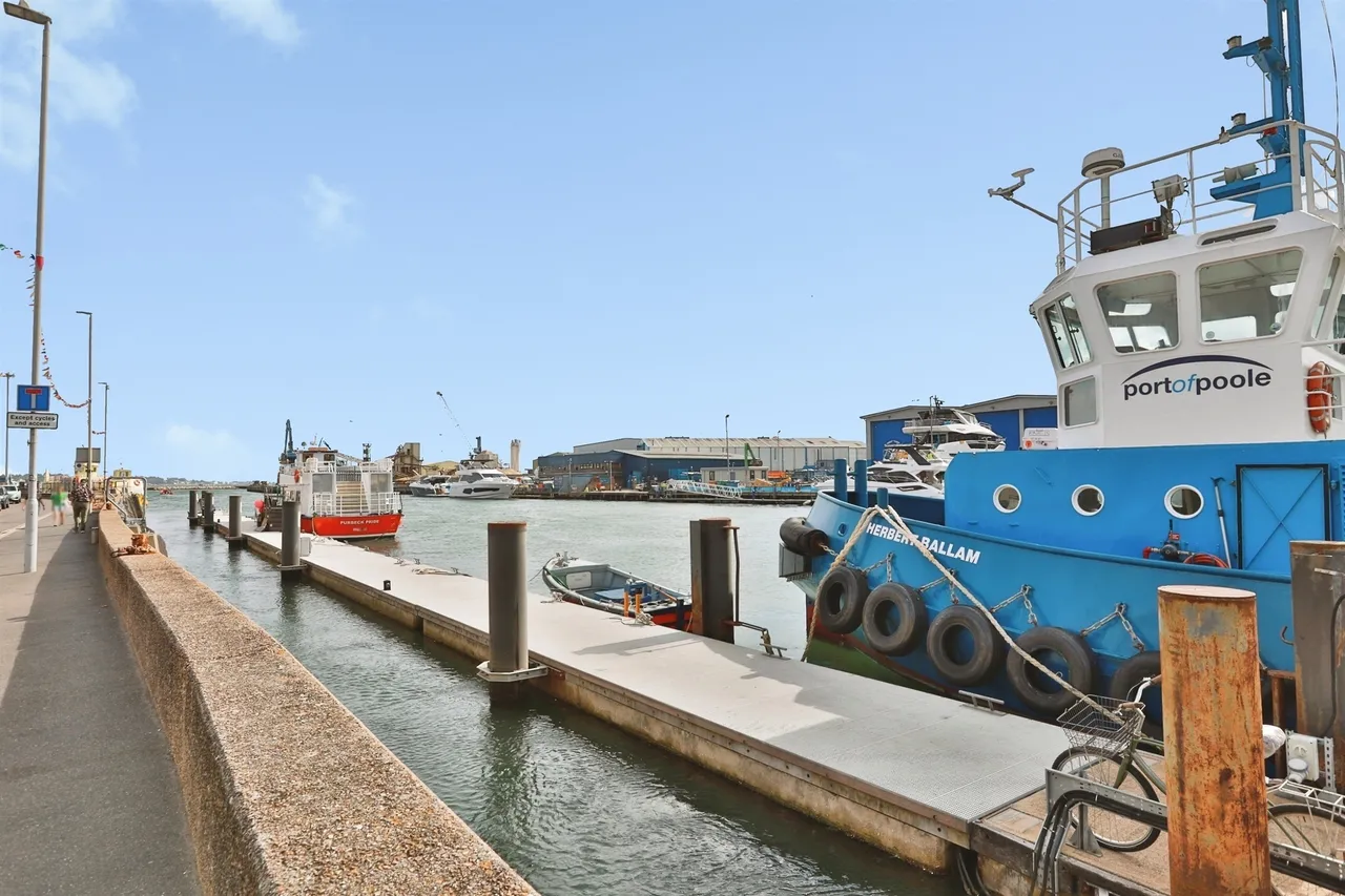 Barbers Wharf, Poole, BH15, photo 10