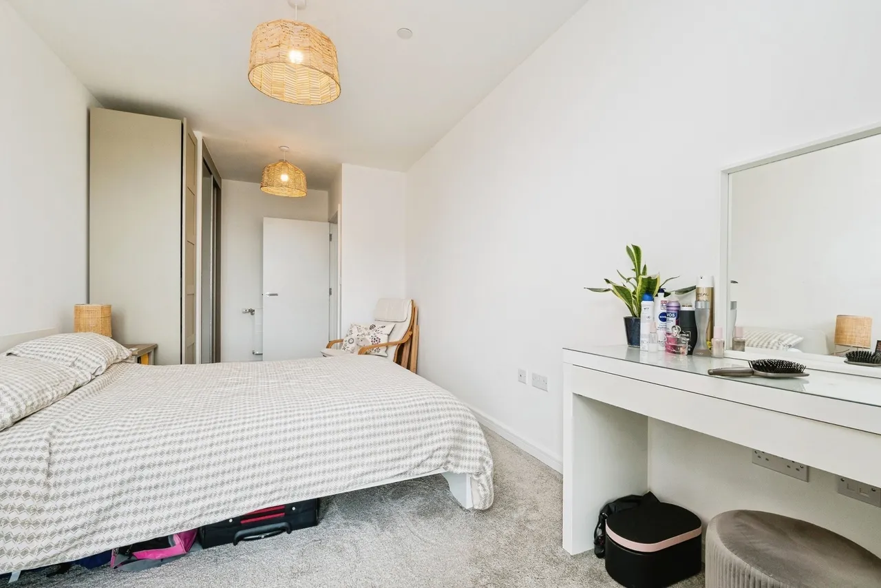 Fresh Wharf Road, Barking, Essex, IG11, photo 4