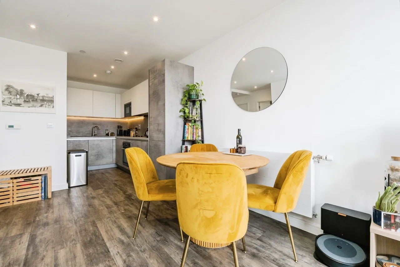 Fresh Wharf Road, Barking, Essex, IG11, photo 8