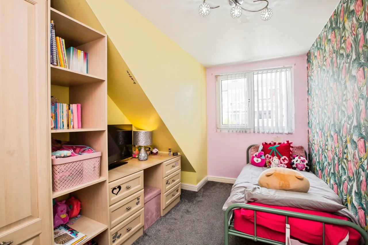 Illingworth Avenue, Halifax, HX2, photo 12